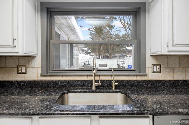 6380 Wellesley Terrace, Clarkston, MI 48346