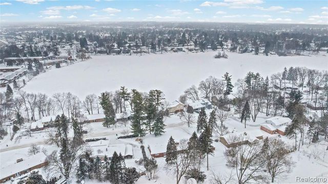 6380 Wellesley Terrace, Clarkston, MI 48346