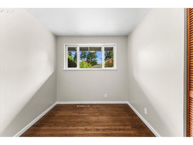 13015 Ne WEIDLER St, Portland, OR 97230