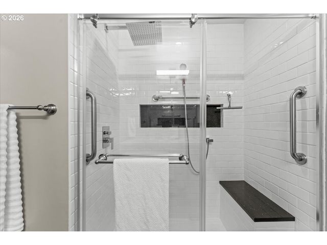 13015 Ne WEIDLER St, Portland, OR 97230