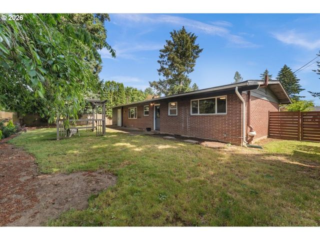 13015 Ne WEIDLER St, Portland, OR 97230