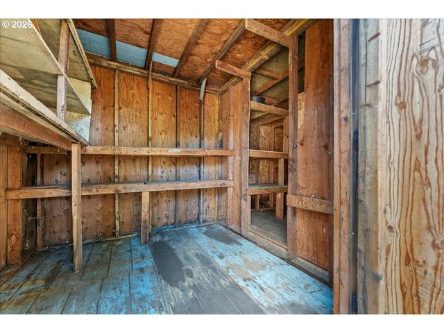 13015 Ne WEIDLER St, Portland, OR 97230