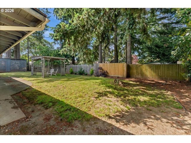 13015 Ne WEIDLER St, Portland, OR 97230