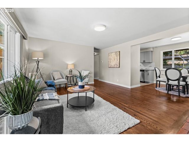 13015 Ne WEIDLER St, Portland, OR 97230