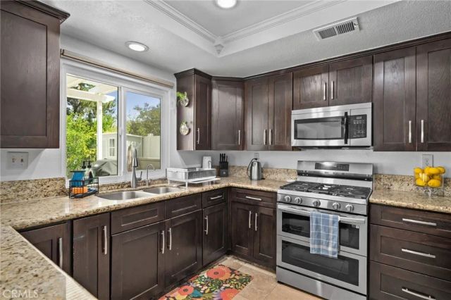 26673 Kicking Horse Drive, Corona, CA 92883