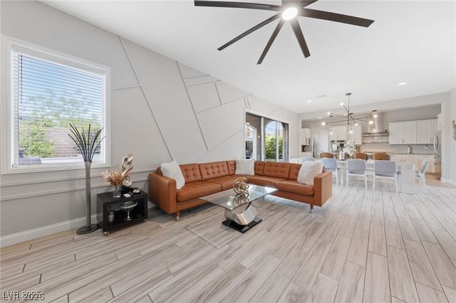 367 Pollino Peaks Street, Las Vegas, NV 89138