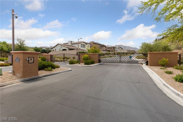 367 Pollino Peaks Street, Las Vegas, NV 89138