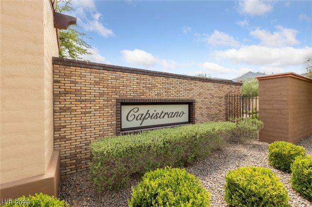 367 Pollino Peaks Street, Las Vegas, NV 89138