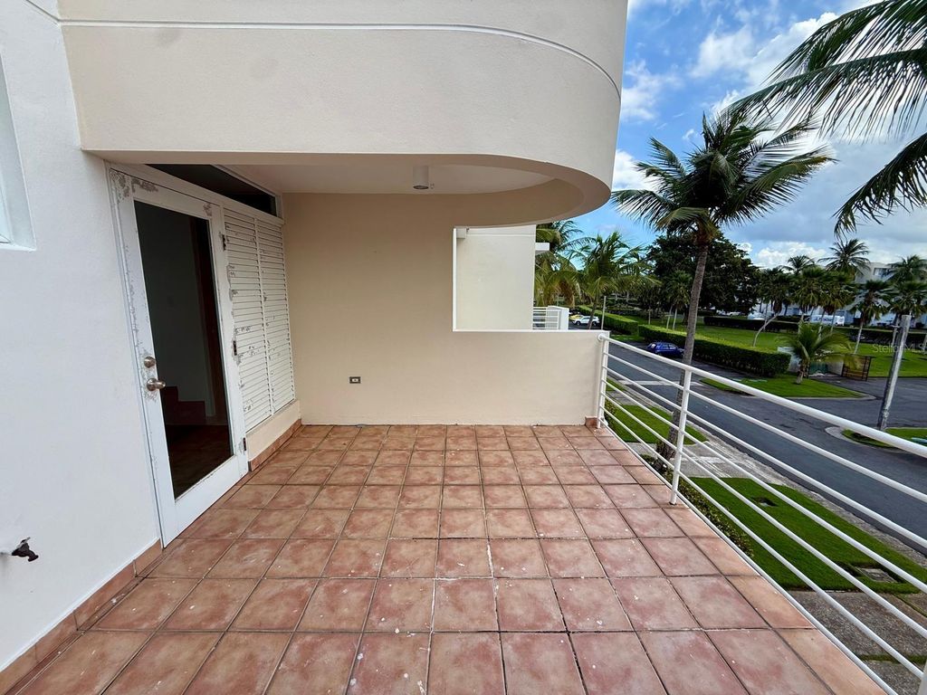 Image 30 of property listing at #124 VILLAS DE GOLF OESTE, Dorado, PR 00646