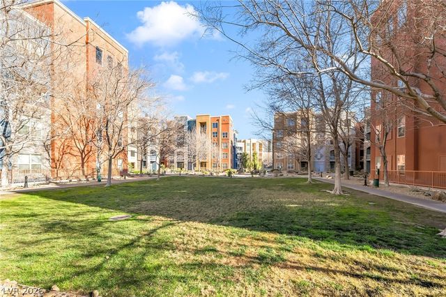 62 East Serene Avenue 226, Las Vegas, NV 89123