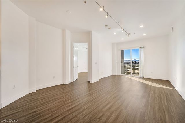 62 East Serene Avenue 226, Las Vegas, NV 89123