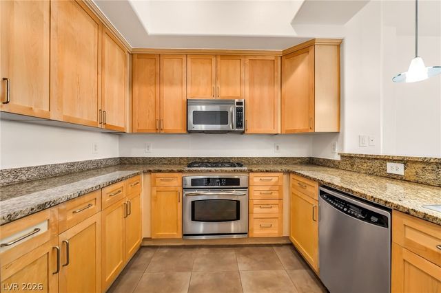 62 East Serene Avenue 226, Las Vegas, NV 89123