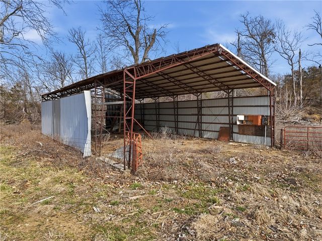 1143 Madison 7615, Huntsville, AR 72740