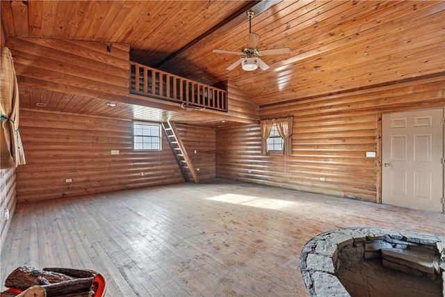 1143 Madison 7615, Huntsville, AR 72740