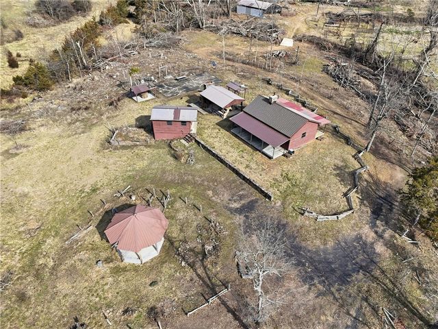 1143 Madison 7615, Huntsville, AR 72740