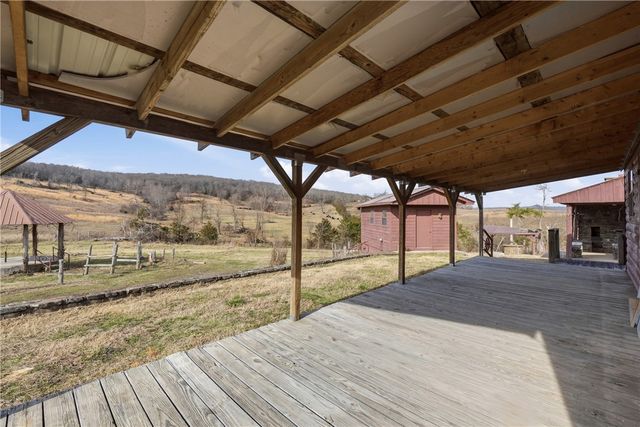 1143 Madison 7615, Huntsville, AR 72740