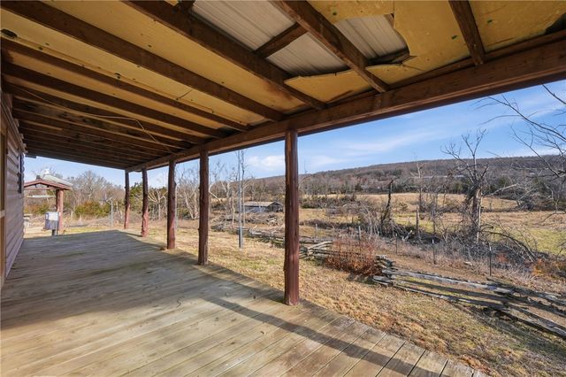 1143 Madison 7615, Huntsville, AR 72740