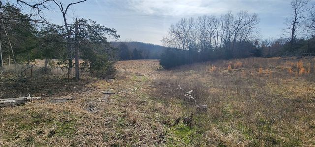 1143 Madison 7615, Huntsville, AR 72740