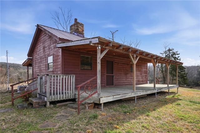 1143 Madison 7615, Huntsville, AR 72740