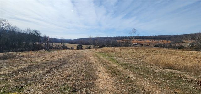 1143 Madison 7615, Huntsville, AR 72740