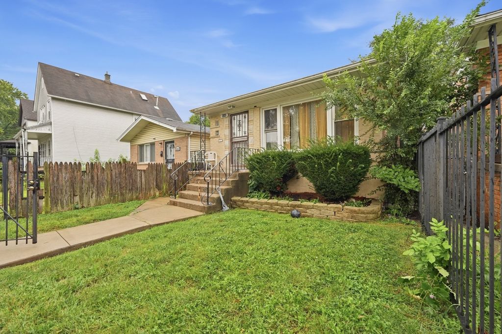 9340 S University Avenue, Chicago, IL 60619 — photo 2