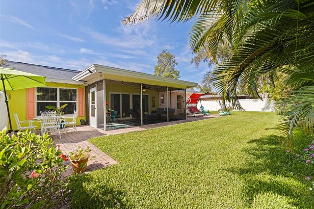 201 58TH AVENUE S, St Petersburg, FL 33705