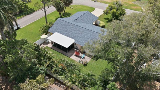 201 58TH AVENUE S, St Petersburg, FL 33705