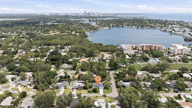 201 58TH AVENUE S, St Petersburg, FL 33705