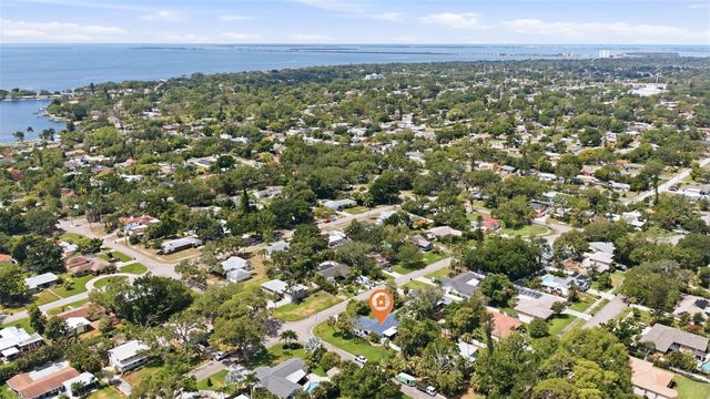 201 58TH AVENUE S, St Petersburg, FL 33705