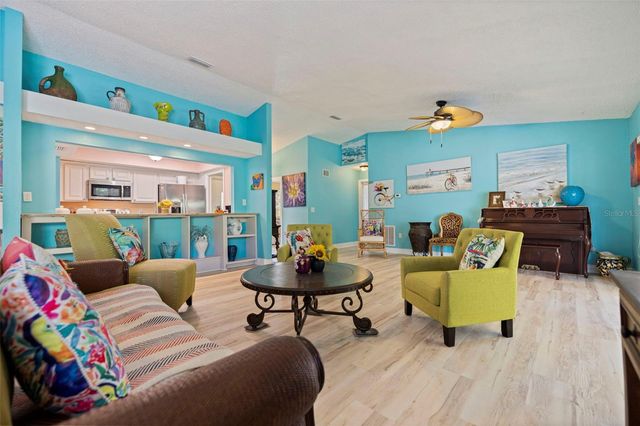201 58TH AVENUE S, St Petersburg, FL 33705