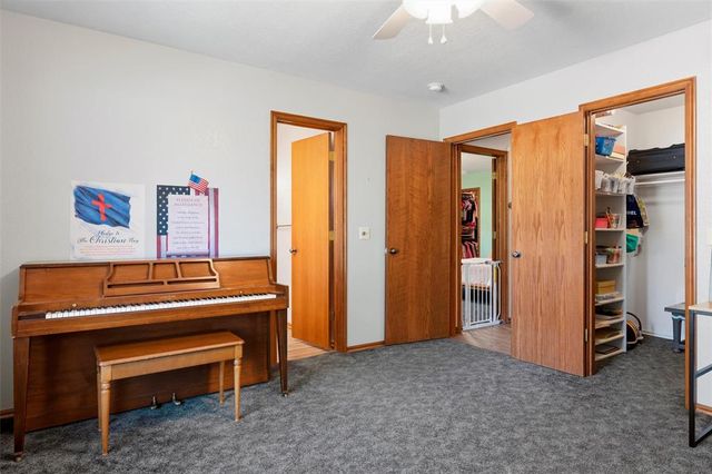 2929 Freeman Manor Drive, Jones, OK 73049