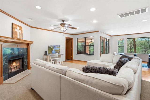 2929 Freeman Manor Drive, Jones, OK 73049