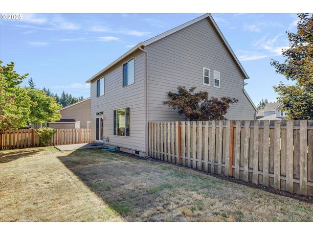 1422 Ne 18TH Pl, Canby, OR 97013