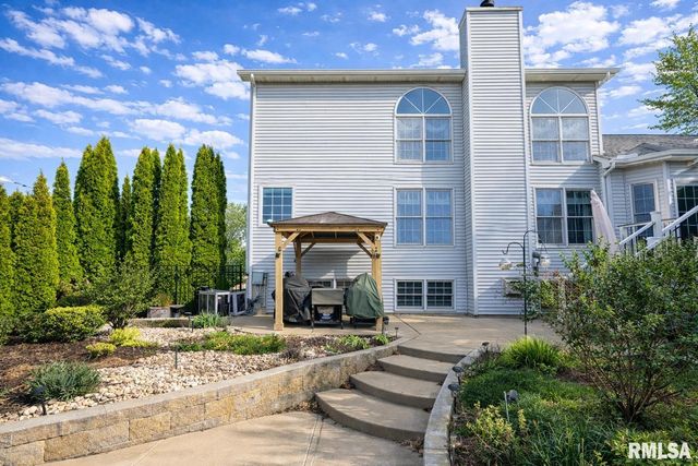 2104 W BROADLAND Drive, Dunlap, IL 61525