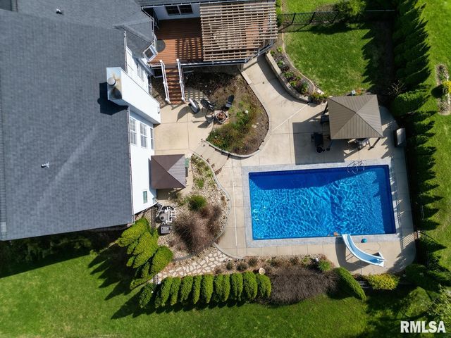 2104 W BROADLAND Drive, Dunlap, IL 61525