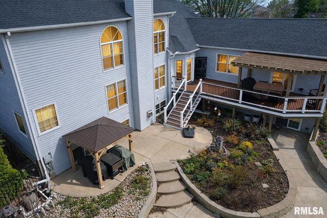 2104 W BROADLAND Drive, Dunlap, IL 61525
