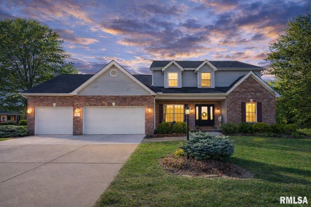 2104 W BROADLAND Drive, Dunlap, IL 61525