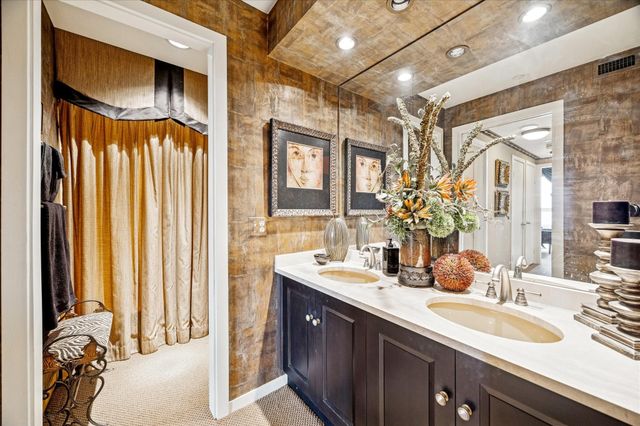 5100 San Felipe Street 74, Houston, TX 77056