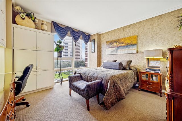 5100 San Felipe Street 74, Houston, TX 77056