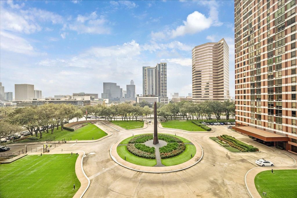 5100 San Felipe Street 74, Houston, TX 77056