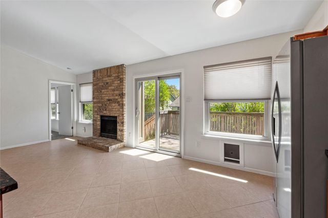 8411 Bargamin DR, Austin, TX 78736