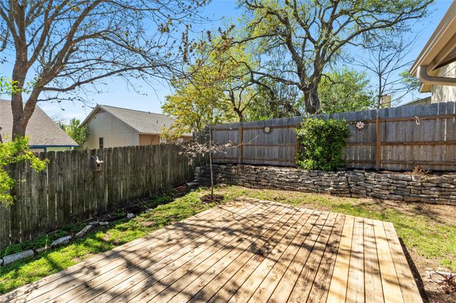8411 Bargamin DR, Austin, TX 78736