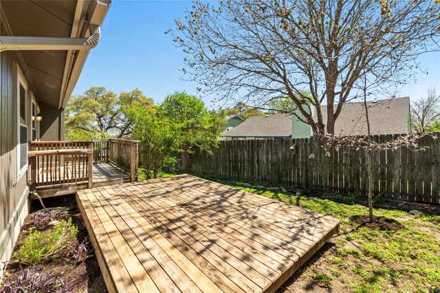 8411 Bargamin DR, Austin, TX 78736