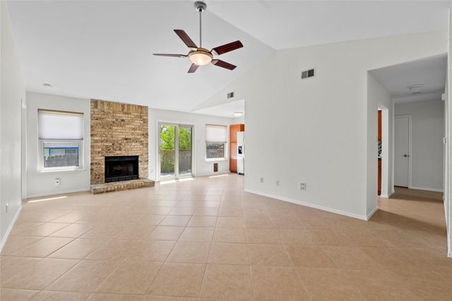 8411 Bargamin DR, Austin, TX 78736