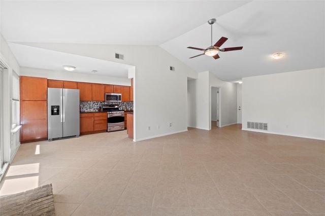 8411 Bargamin DR, Austin, TX 78736