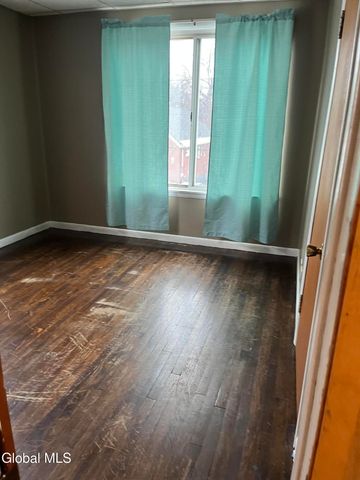 1719 Oneida Street, Schenectady, NY 12308