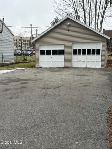 1719 Oneida Street, Schenectady, NY 12308