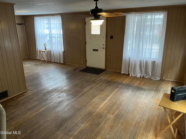 1719 Oneida Street, Schenectady, NY 12308