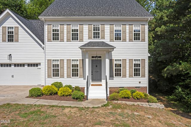 729 Little Leaf Court, Holly Springs, NC 27540