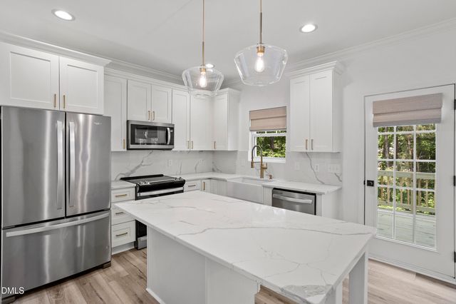 729 Little Leaf Court, Holly Springs, NC 27540